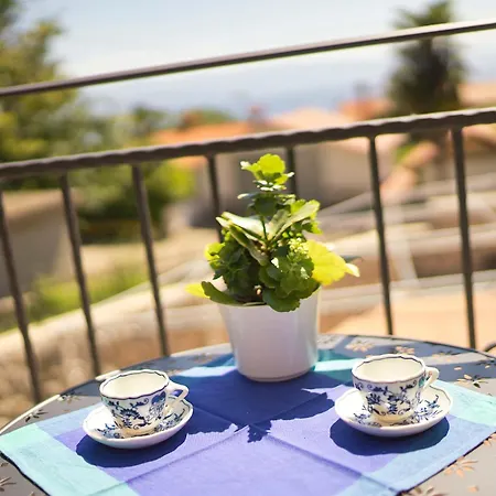 Ika-hills With Beautiful Seaview, Whirlpool And Parking Apartment