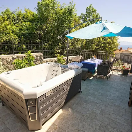 Apartment Ika-hills With Beautiful Seaview, Whirlpool And Parking *
